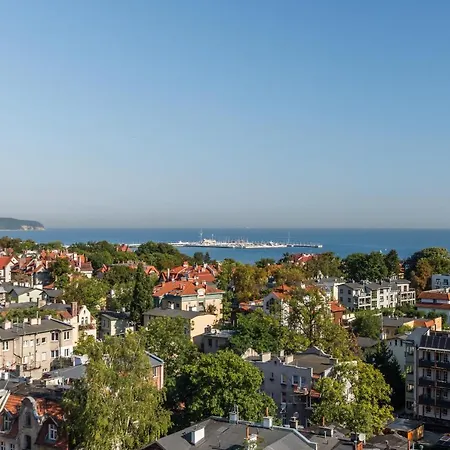 Апартаменты Sea View Apartment- View In